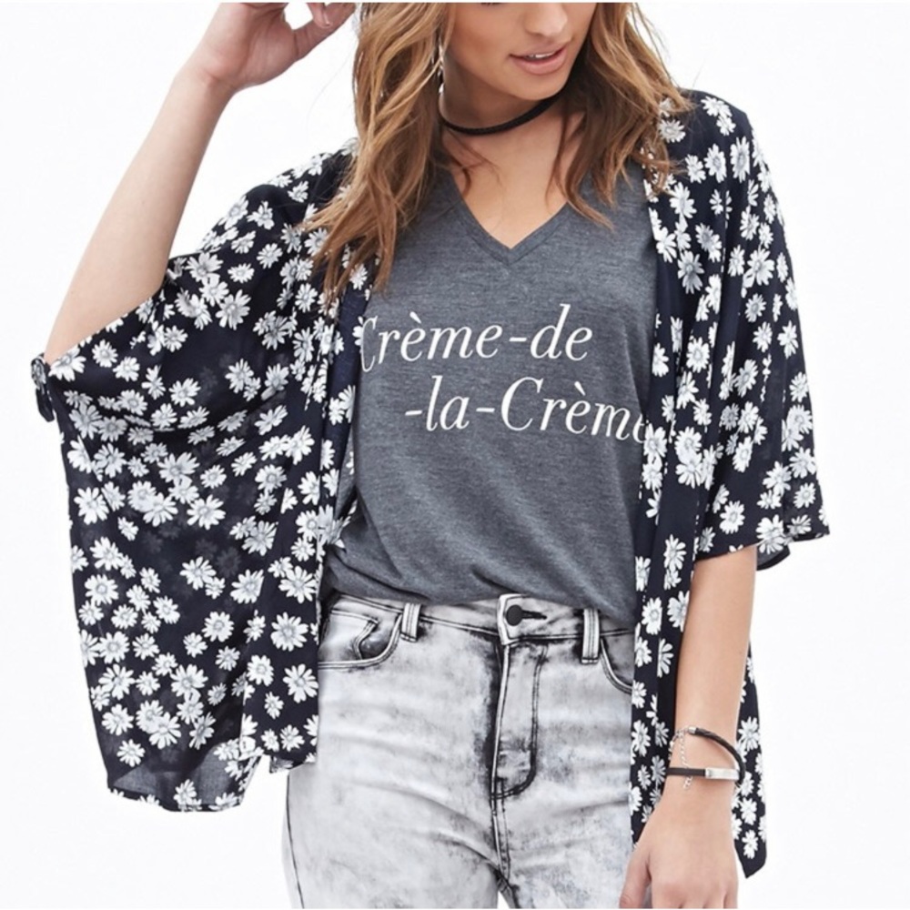 Forever21 F21 Creme de la Creme Tee Heather Gray V-Neck Short Sleeve T-Shirt S